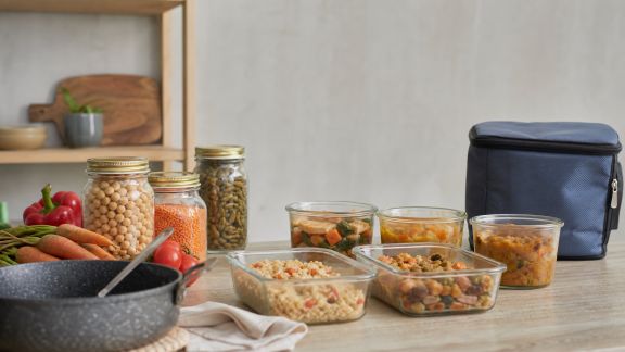 Batch cooking sans réfrigérateur : solutions pour les vacances et déplacements