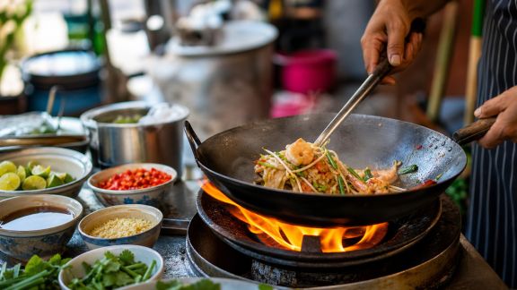 Cuisiner comme en Thaïlande : plats rapides et astuces essentielles